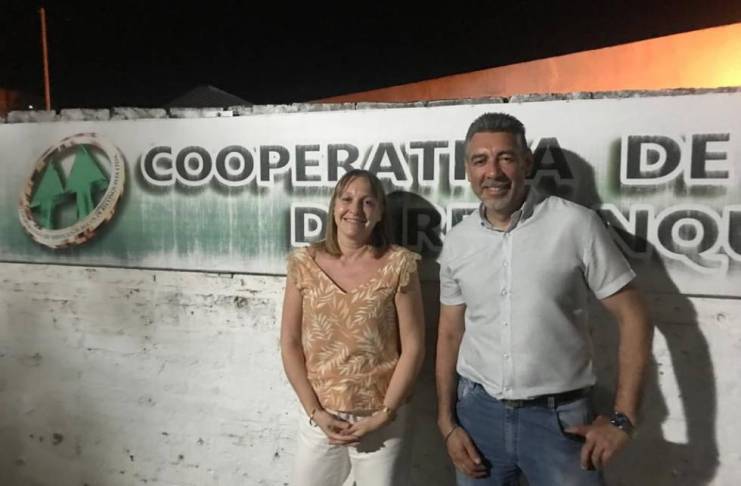 Karen Roberts es la presidenta de la Cooperativa de Servicios Públicos