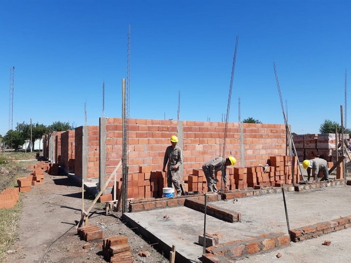 Construyen 30 viviendas en Florencia