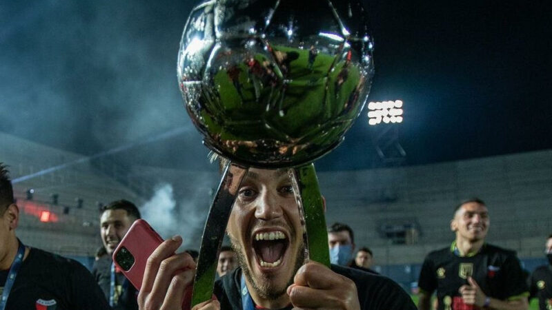 Exhiben la Copa original del Campeón 2021 del fútbol argentino