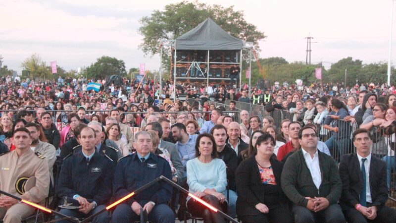 El nuevo anfiteatro tomó vida con una multitudinaria fiesta de inauguración