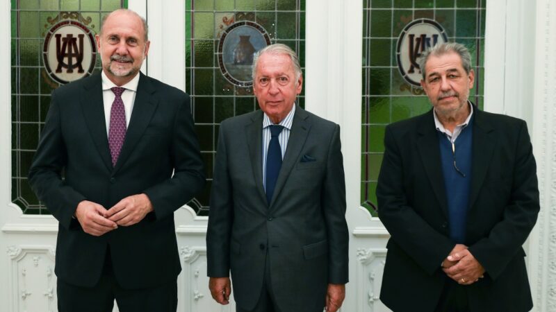 El gobernador mantuvo una reunión con el Comité Ejecutivo de la Unión Industrial Argentina