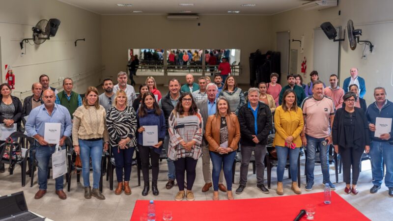 La provincia firma convenios para áreas de Igualdad con Municipios y Comunas