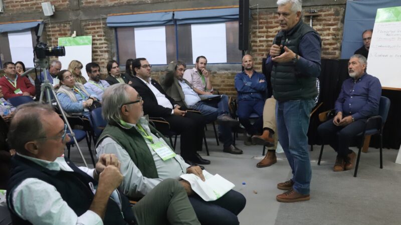 Domínguez: «el centro de nuestro trabajo es defender al productor»