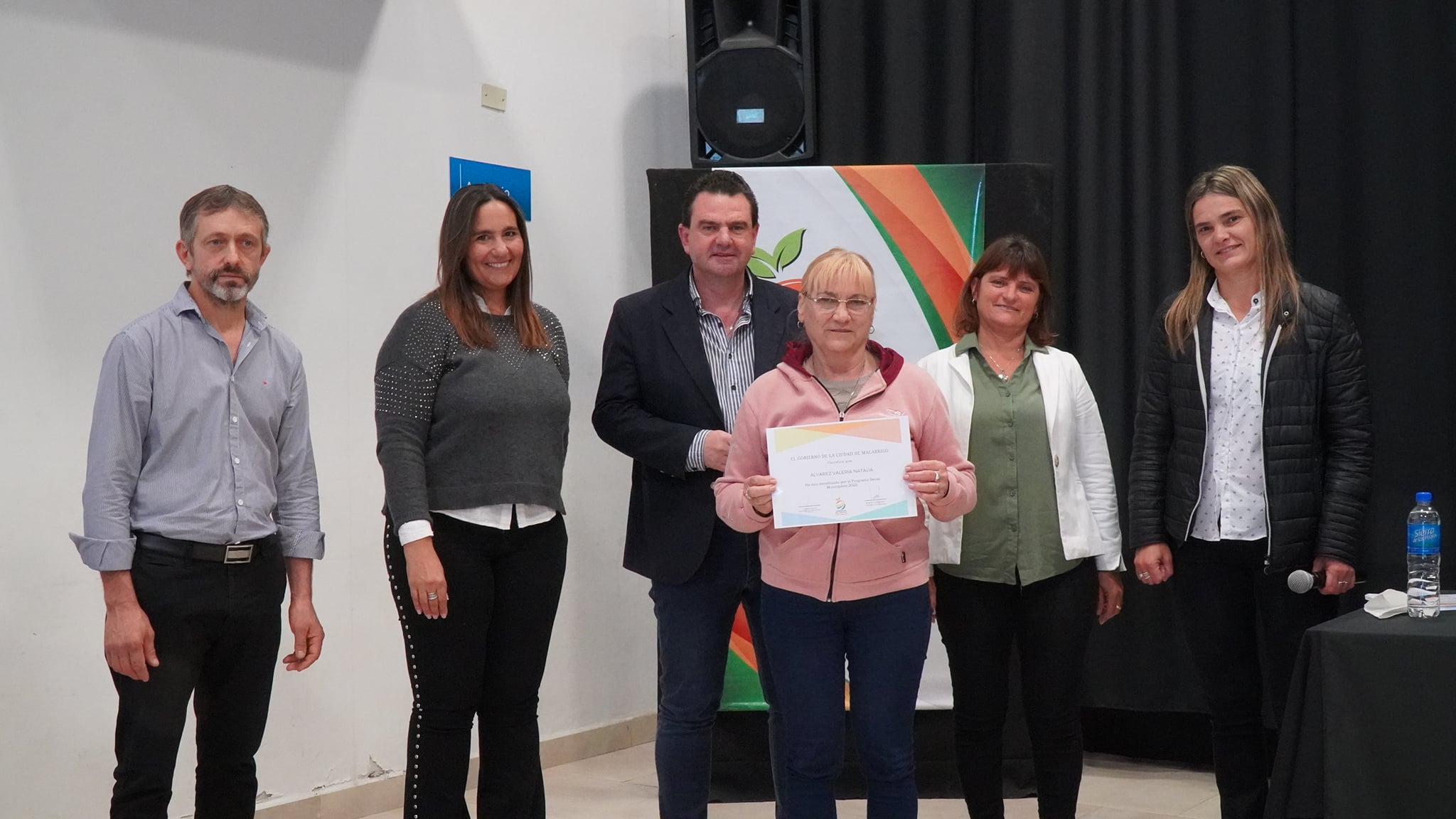 El Municipio entregó becas a 44 estudiantes de Malabrigo