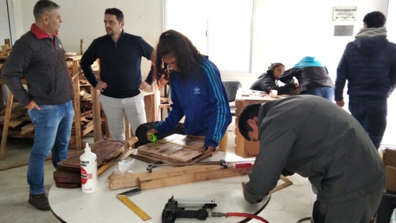 Braidot: «Potenciamos las habilidades de los jóvenes para facilitarle la inserción laboral»