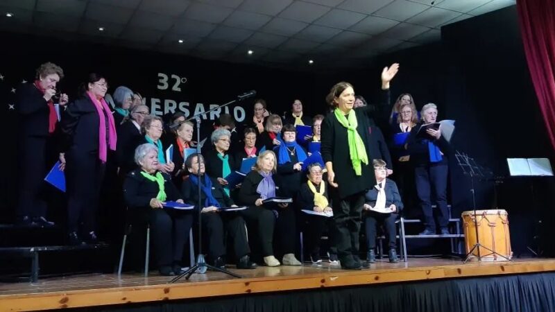 Gala Coral para celebrar aniversario del Coro de Abuelos de Romang