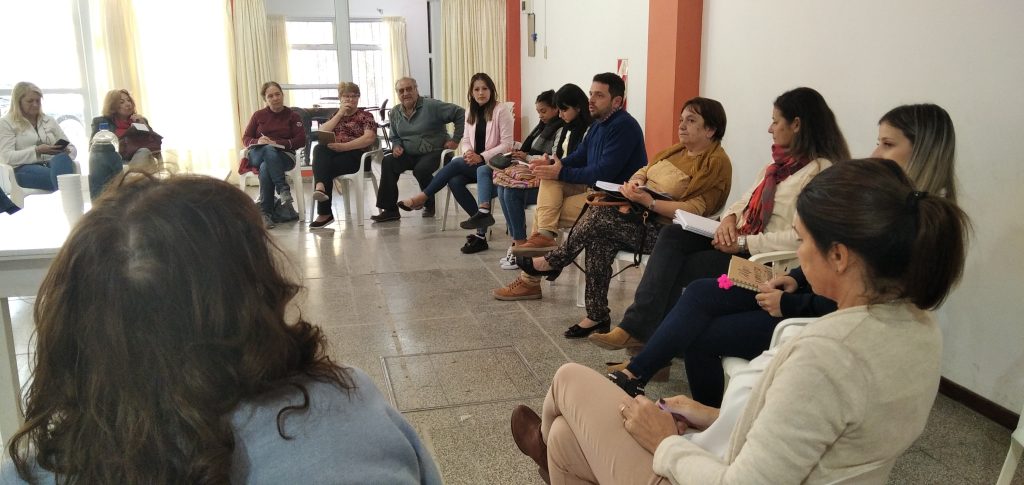 Avellaneda constituyó la mesa de personas mayores