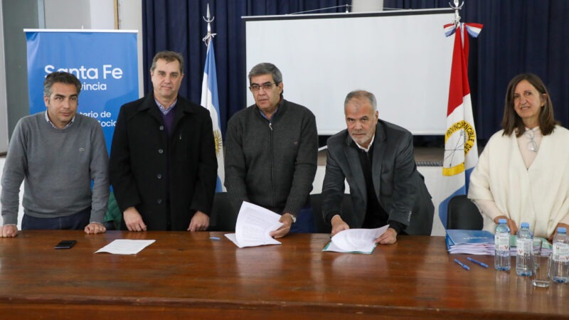 Provincia y Nación firmaron convenios para promoción de derechos de la primera infancia