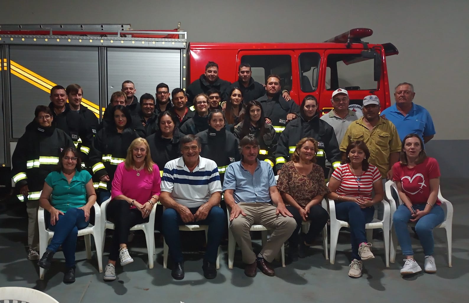 [VIDEO] Homenaje a bomberos voluntarios en Romang