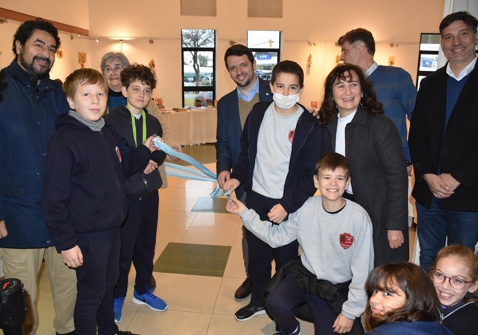 Avellaneda abrió la feria del Libro «leer, creer y soñar»