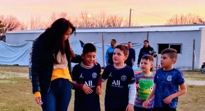 La Diputada Espíndola junto al deporte regional