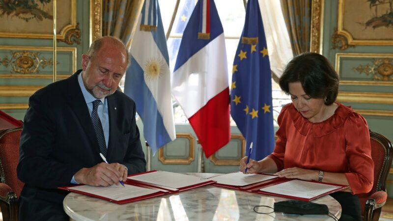 La provincia firmó un convenio con Francia