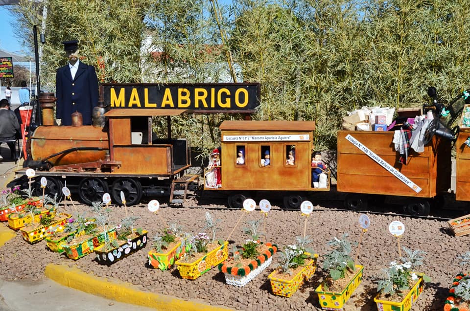 Presentaron el tren de la historia en Malabrigo