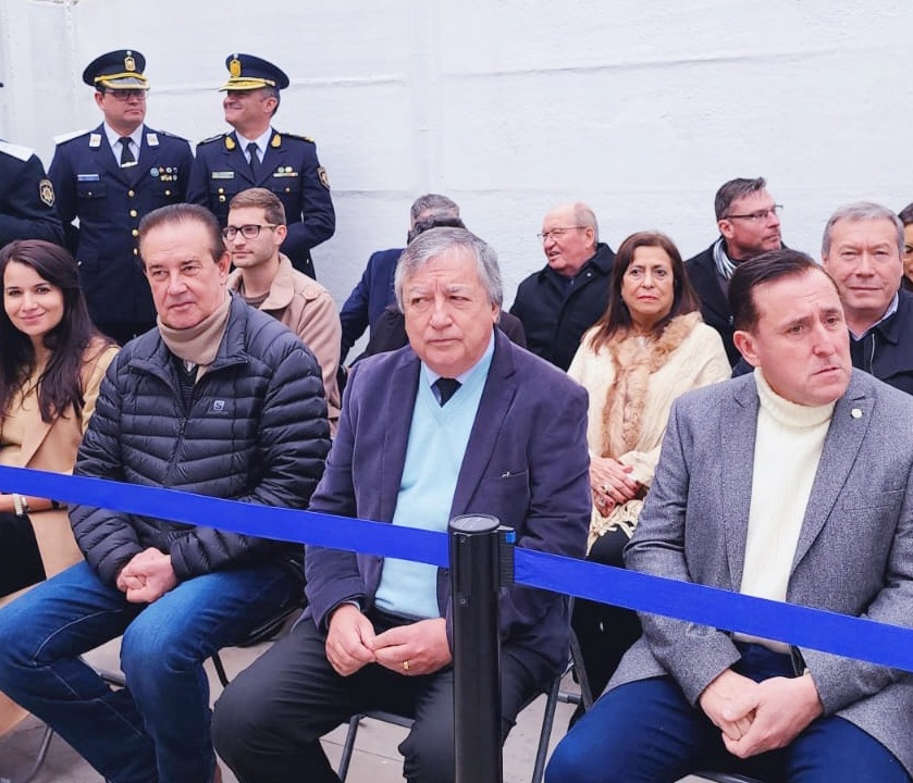 Marcón participó del acto inaugural de la Escuela de policía