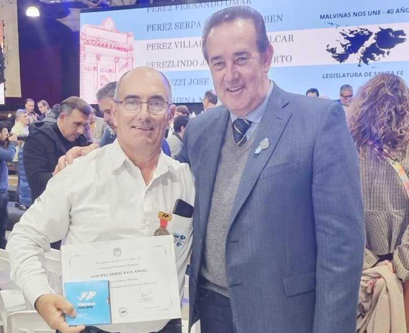 El Senador Marcón junto a excombatientes del norte