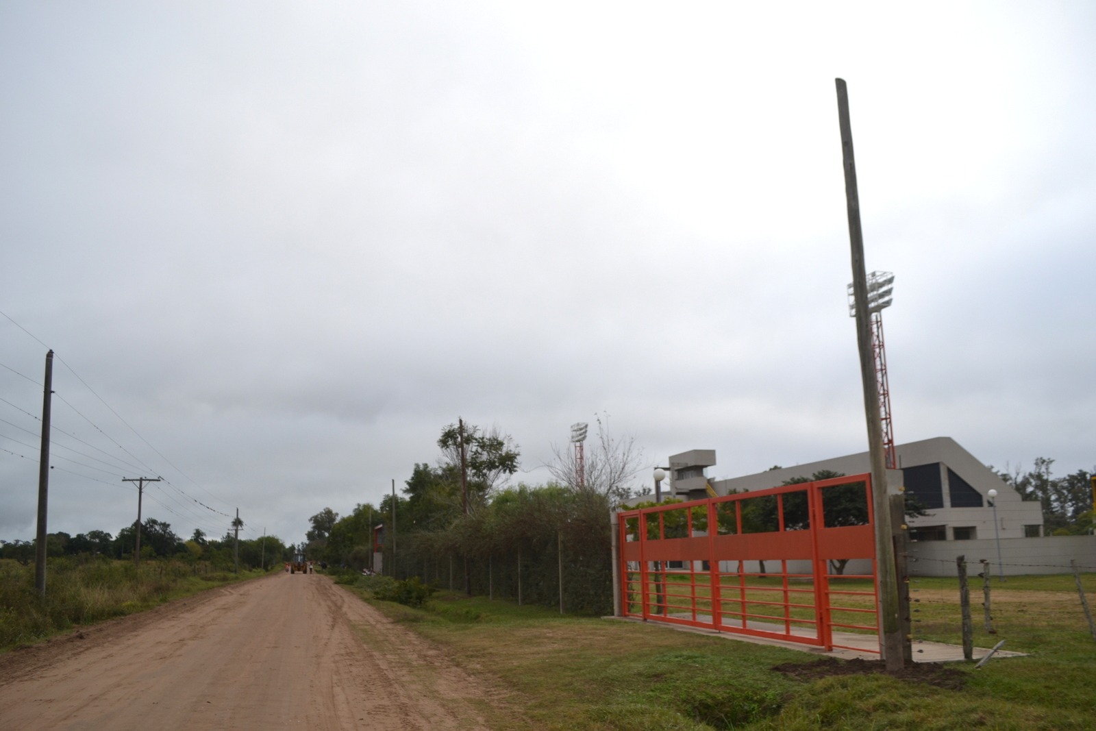 Llega la iluminación a Barrio El Tiro de Romang