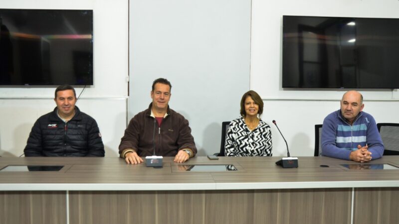 Invitan a jóvenes a sumarse al programa internacional “una ventana al mundo”