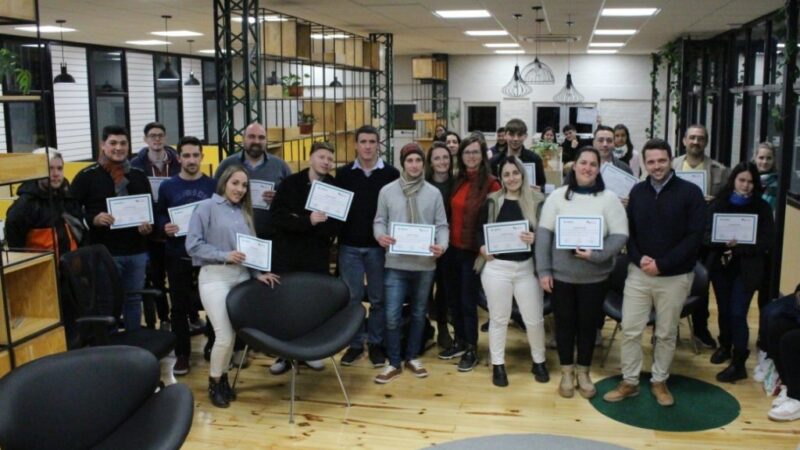 Formación digital para el presente y futuro de Avellaneda