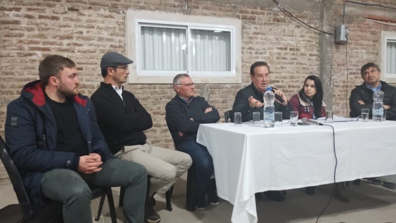 Marcón se reunió con productores de El Carmen