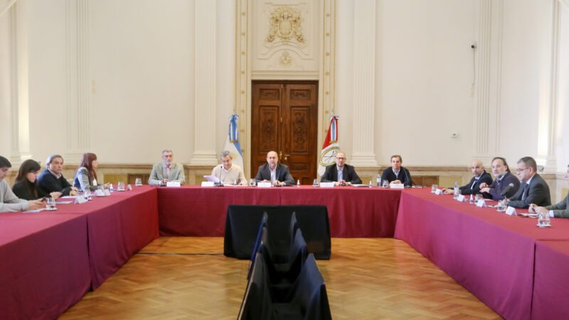 Perotti presidió la reunión del Comité de Seguridad en Rosario