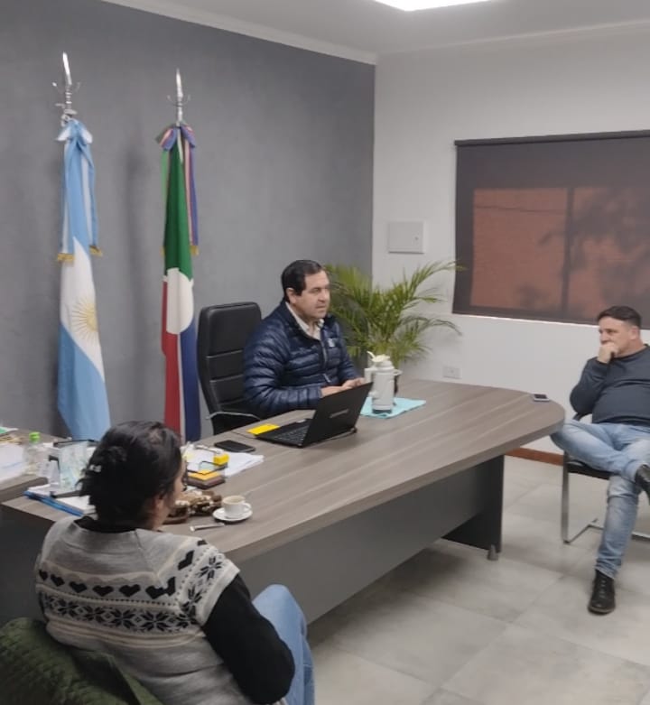 Reconquista acuerda con vecinos el pago del servicio de cloacas