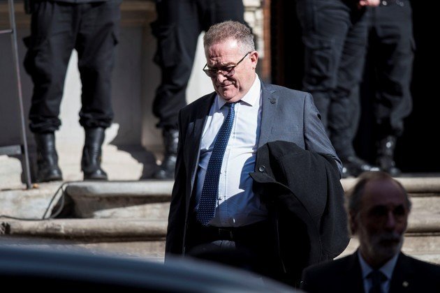 Perotti aceptó la renuncia de Jorge Lagna, quien era Ministro de seguridad de Santa Fe