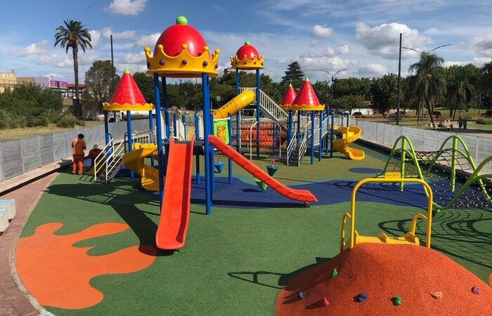 Prohibirán fumar en las plazas de Reconquista