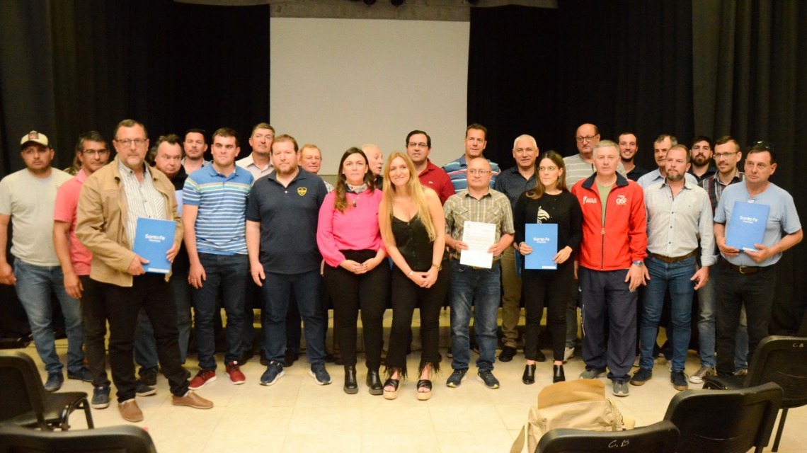 La provincia entregó aportes a clubes de los departamentos Vera y General Obligado