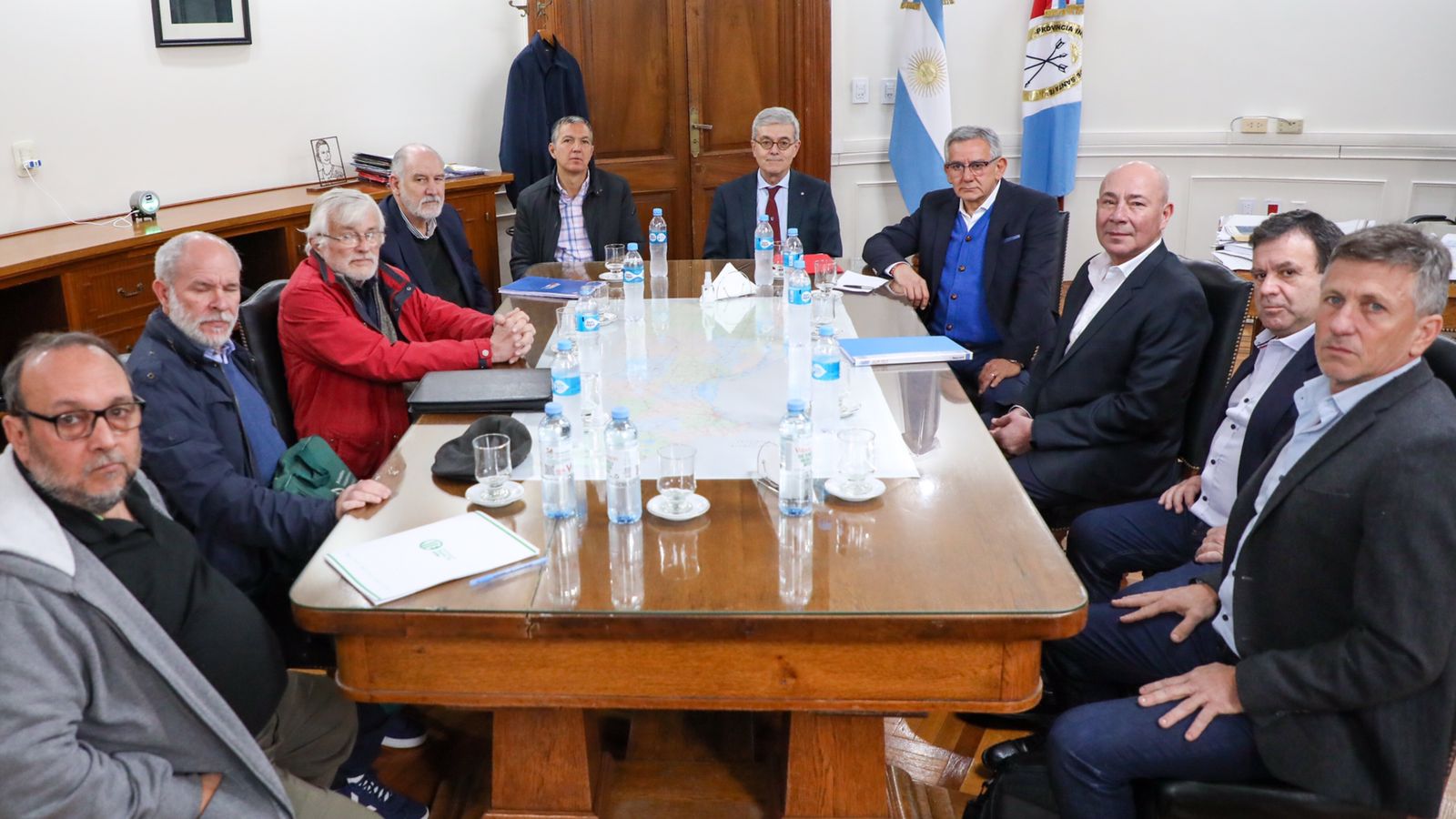 Primer encuentro paritario con gremios de la administración central de Santa Fe