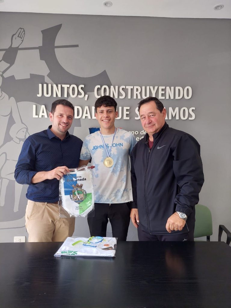 Avellaneda: El Intendente Braidot recibió a Valentín Leiva, Campeón argentino de boxeo