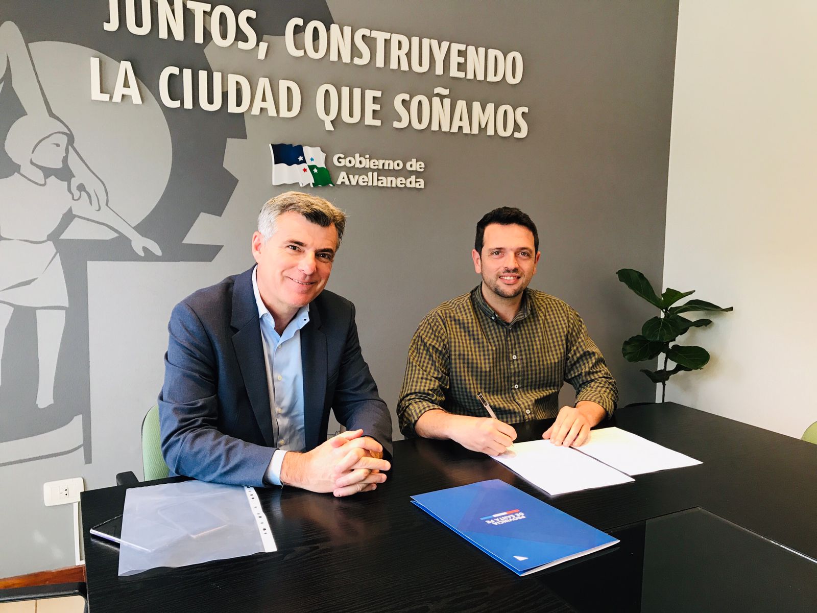 Plan Incluir: La provincia firmó convenios por más de 40 millones en el departamento Obligado