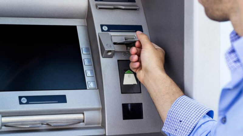 [SERVICIOS] Avellaneda paga sueldos a empleados municipales