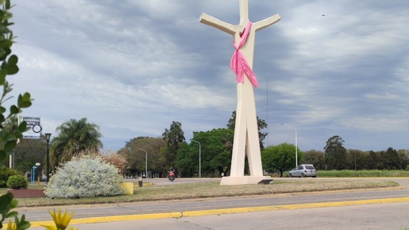 Romang se viste de rosa en el Día internacional de la lucha contra el cáncer