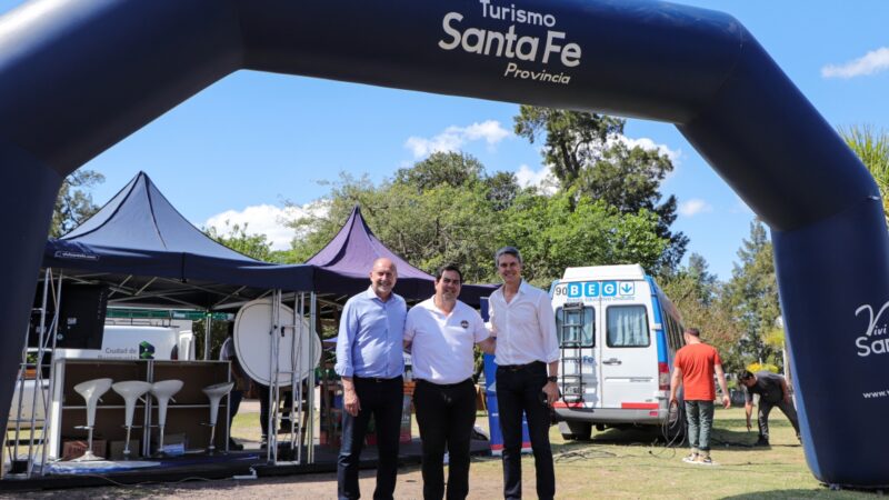 El gobernador Perotti participó del inicio del Rally del Jaaukanigás