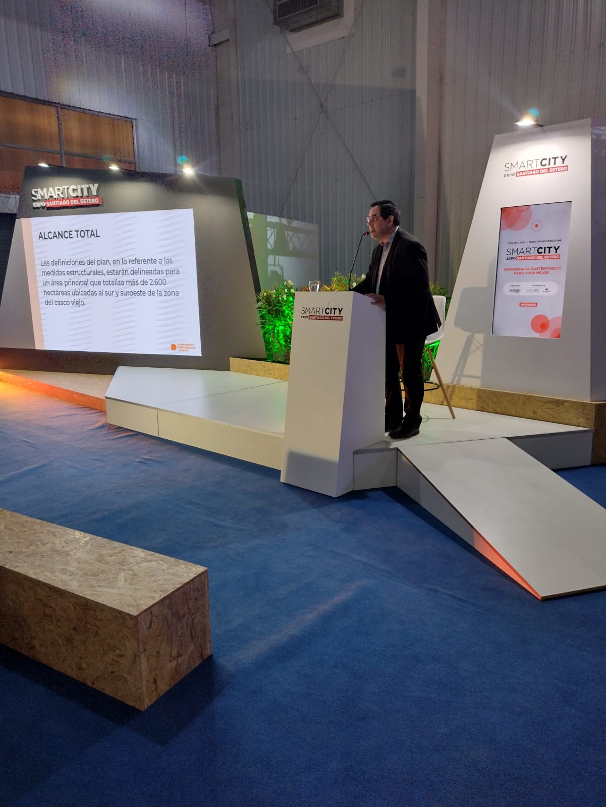 Vallejos disertó  en el Smart City Expo Santiago del Estero 2022