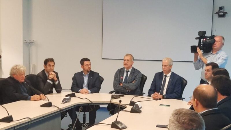 Avellaneda intercambia experiencias con Italia