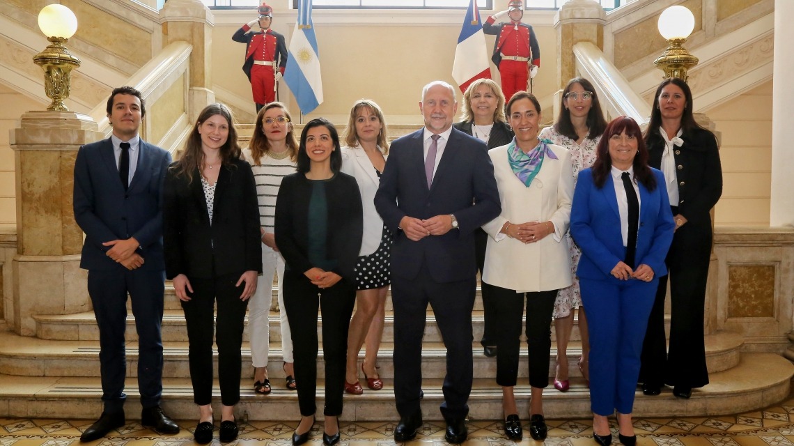 Perotti analizó con la Agencia Francesa el proyecto de obras para la Acción Climática