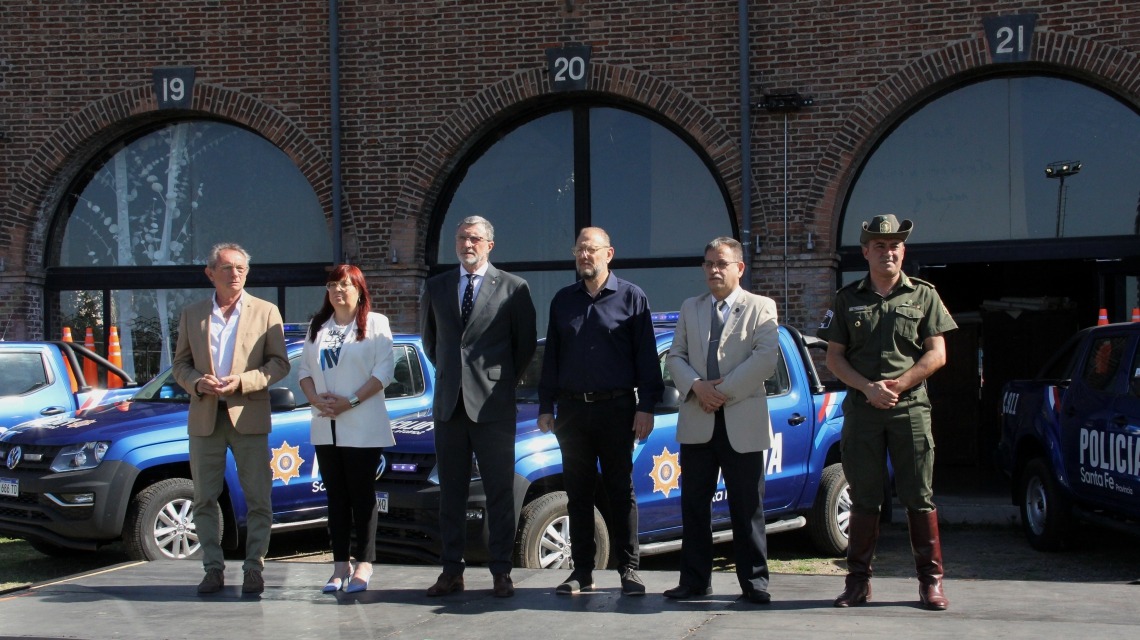 La provincia entregó 31 patrulleros a la Dirección General de Seguridad Rural «Los Pumas»