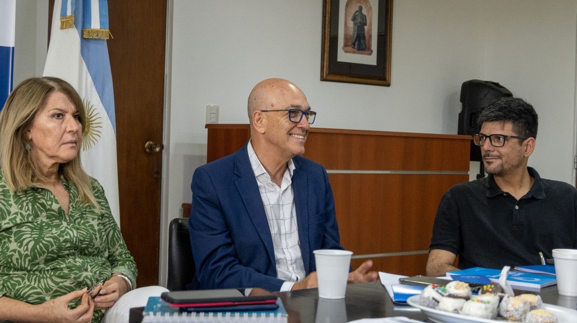 Debloc se reunió con funcionarios nacionales