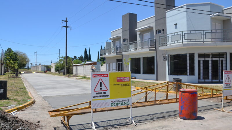 Avanza el pavimento urbano en Romang