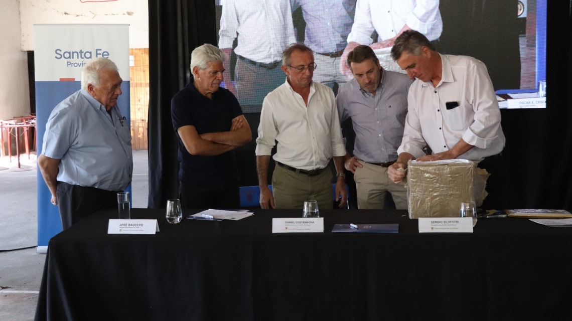 La provincia licitó obras para la pavimentación del acceso a Colonia Durán