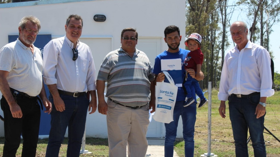 La provincia entregó 10 nuevas unidades habitacionales en Ingeniero Chanourdie