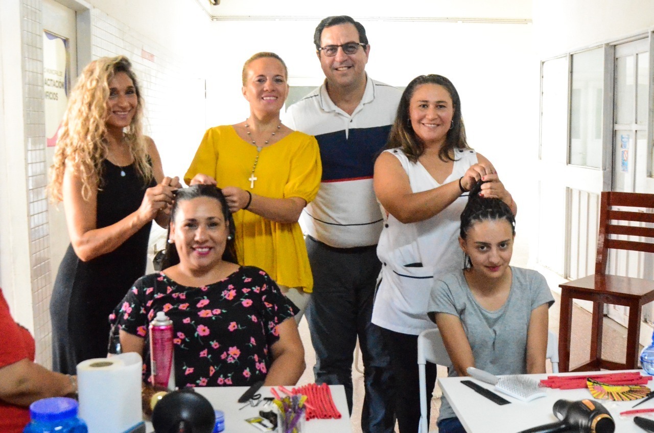 Convenio del Centro en Oficios con Allegra Home