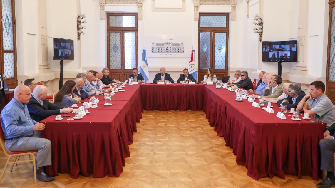 Perotti presidió un nuevo encuentro del Consejo Económico y Social