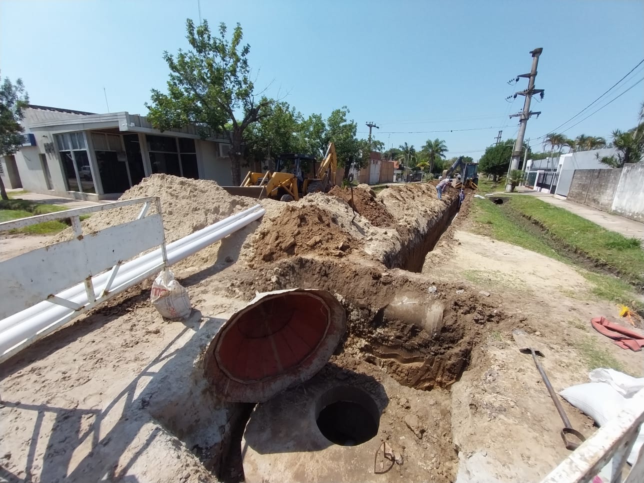 Avanza la obra pública red cloacal en Romang