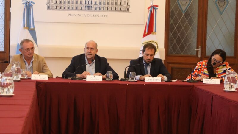 Perotti presentó un programa para fortalecer la cadena cárnica santafesina en Europa