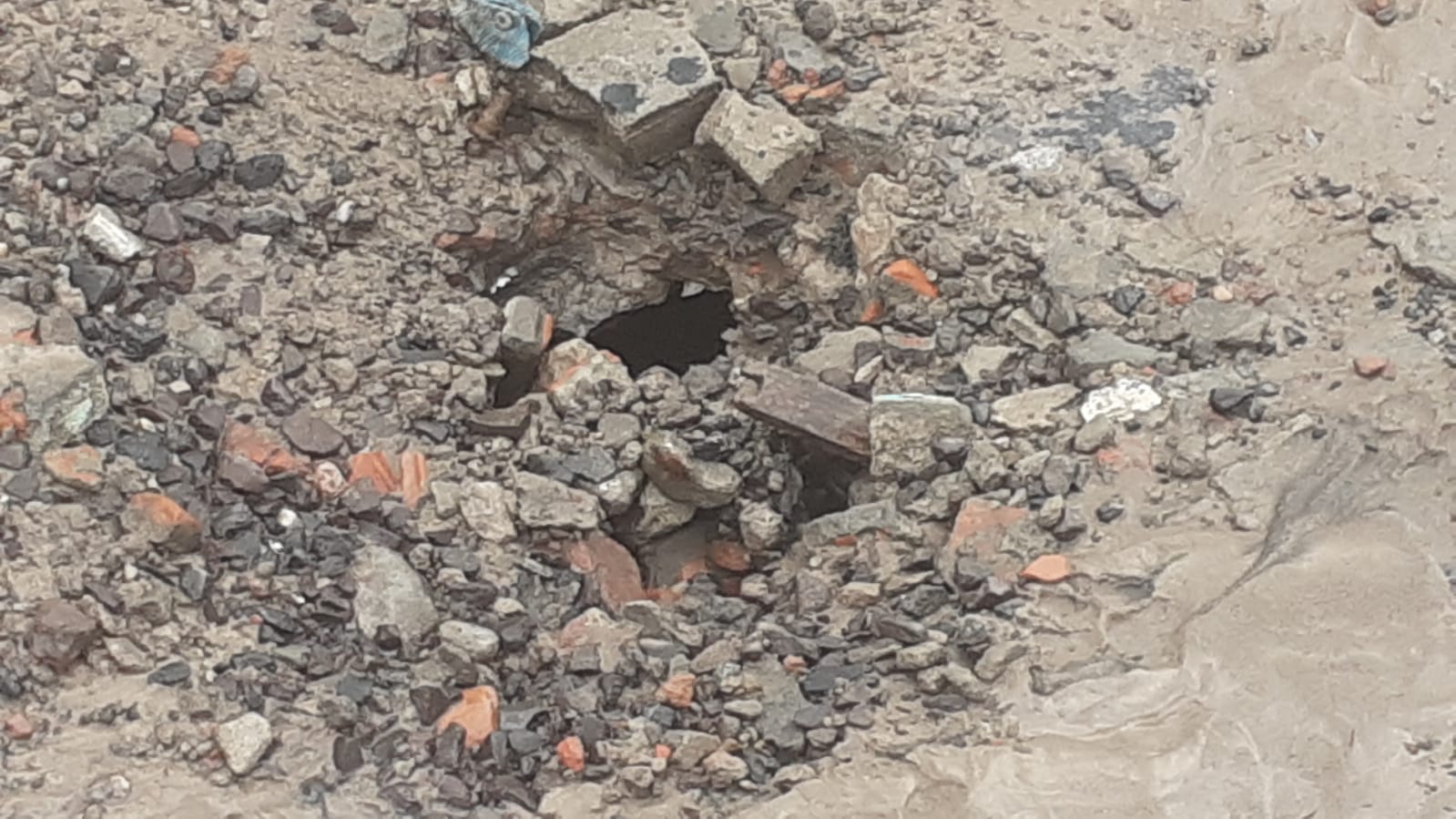 ¡Alerta! Se rompió un caño de agua en calles 47 y 68