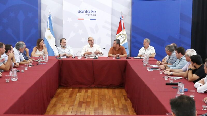 El Ministro Corach se reunió con presidentes comunales