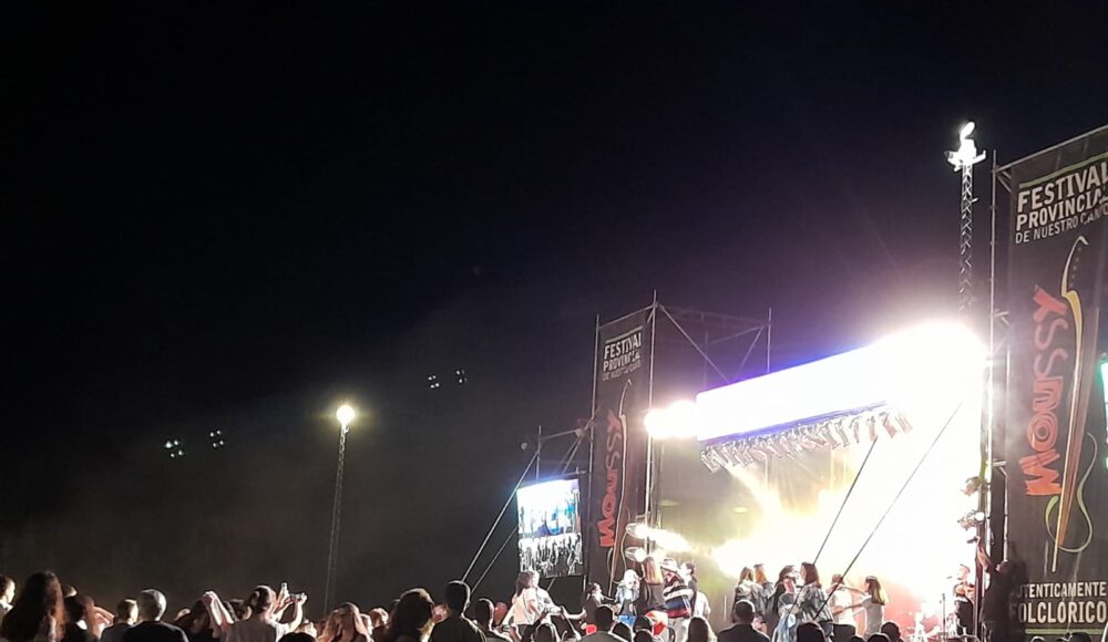 Fiesta regionales | Exitoso festival «Nuestro Canto» en Moussy
