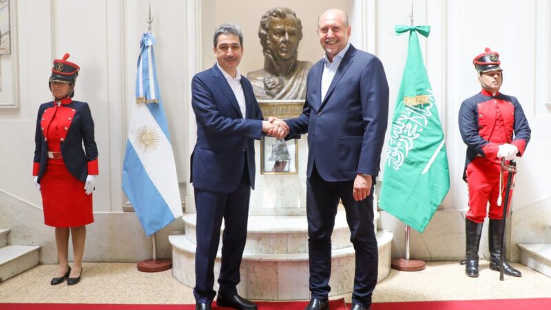 Perotti presentó el potencial de la provincia al fondo Saudí